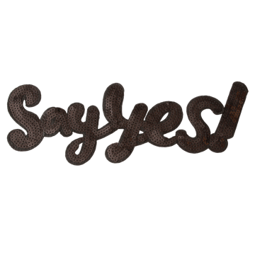 Strygemærke "Say yes!" 28x12 cm med sorte palietter
